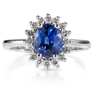 Sortija_royal_trilogy_oro_blanco_mini_zafiro_orla_diamantes- Ref J5651SB_Chocron_Joyeros