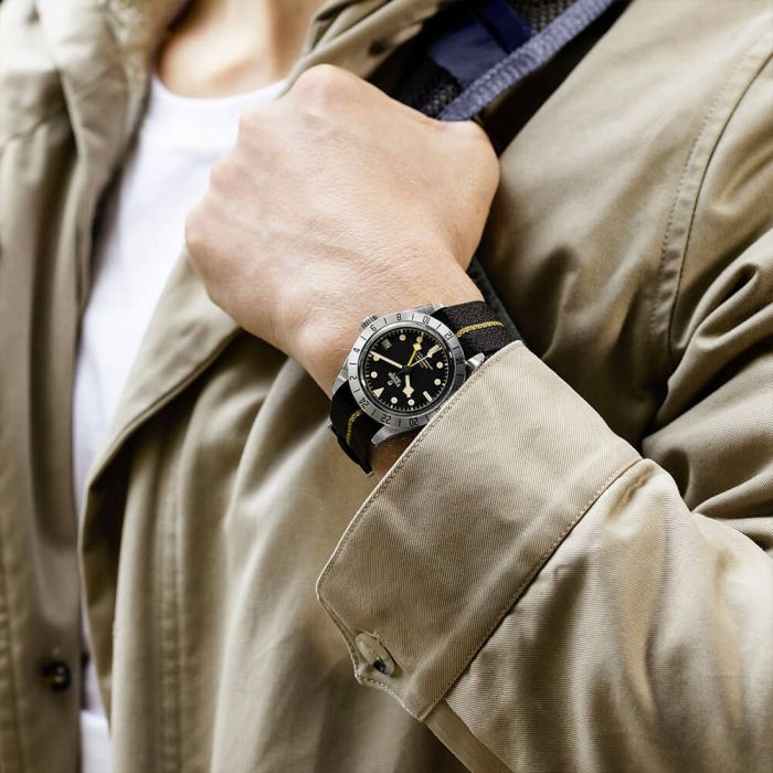 Correa tudor black hot sale bay