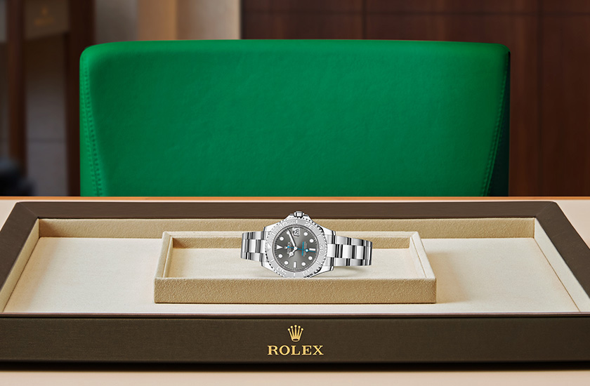 Presentación el reloj Rolex Yacht-Master 37 de acero Oystersteel y platino y esfera pizarra en Chocrón Joyeros